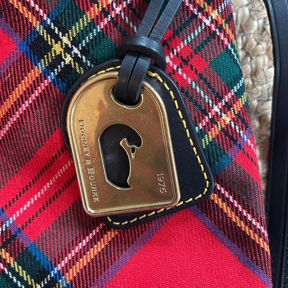 Dooney & Bourke Tartan Collection Red Plaid Large Gwenny Tote / Shoulder Bag - Picture 5 of 6